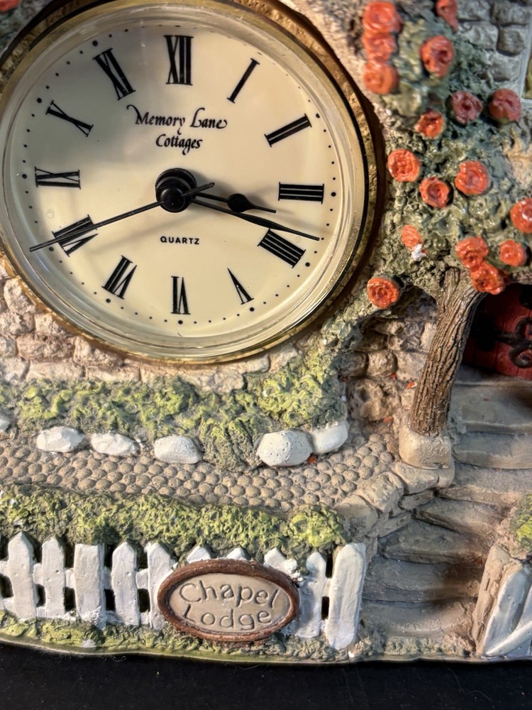 Memory Lane Cottages Quartz Clock Chapel Lodge Peter Tomlins- Needs Battery