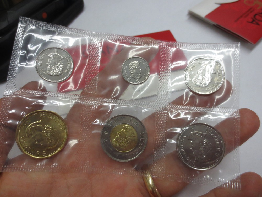 2015 RCM Canada Mint Set w/ Envelope