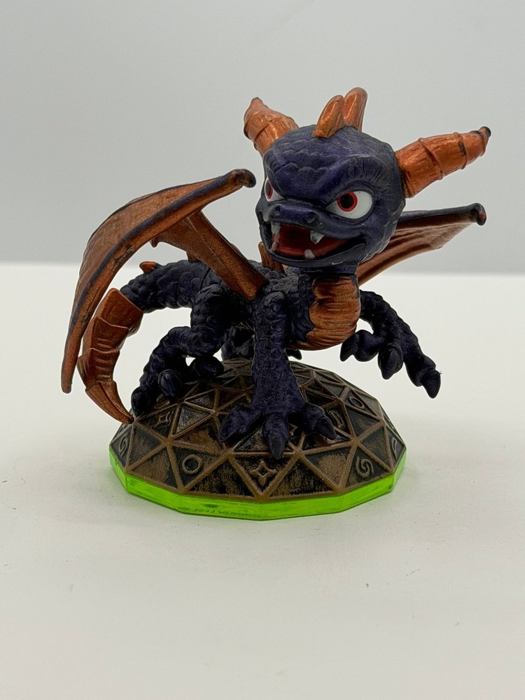 Skylanders Spyro Figure Magic Element Action Figure Loose 2011