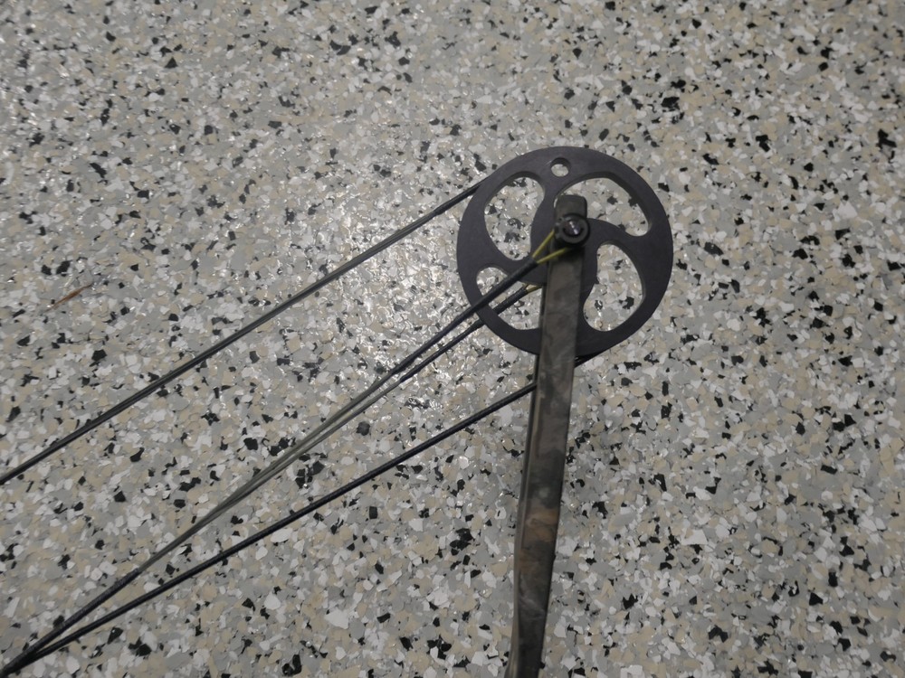 Martin Magnum Tracer Compound Bow With Case