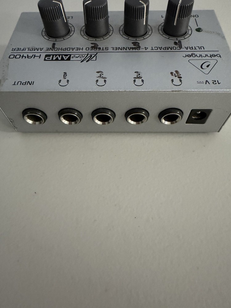 Behringer MicroAMP HA400 4-Channel Headphone Amplifier Silver TRS Input