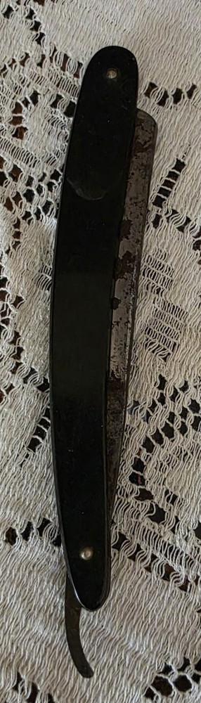 Antique Straight Razor Difficult To Identify