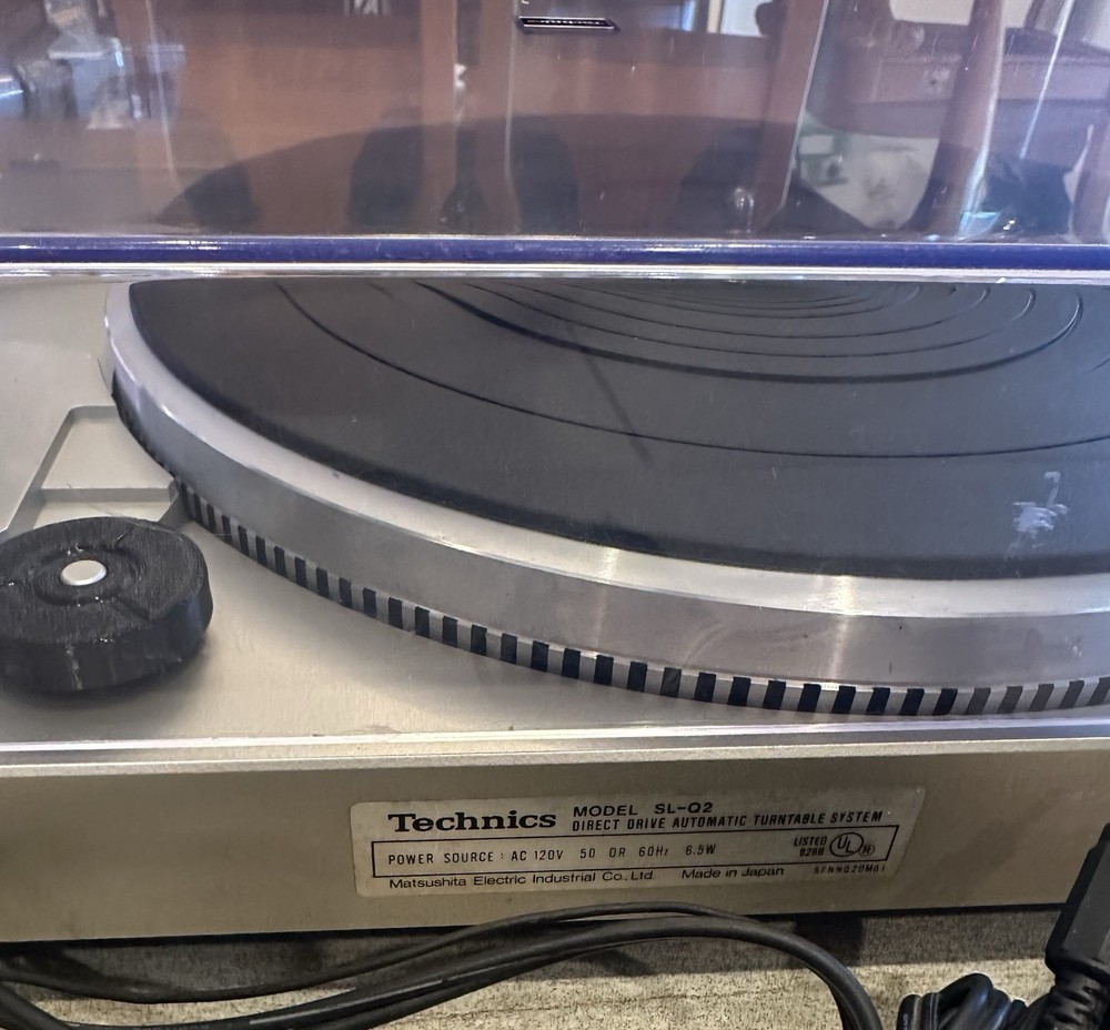 Technics SL-Q2 Semi-Automatic Quartz Direct Drive Turntable Serviced