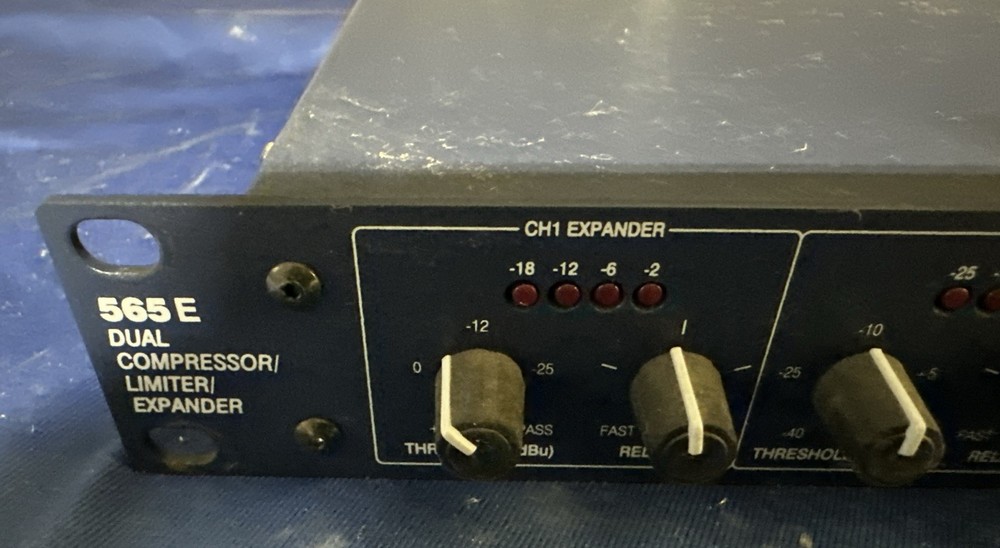 Symetrix 565E Dual Compressor Limiter Expander 1u - Used