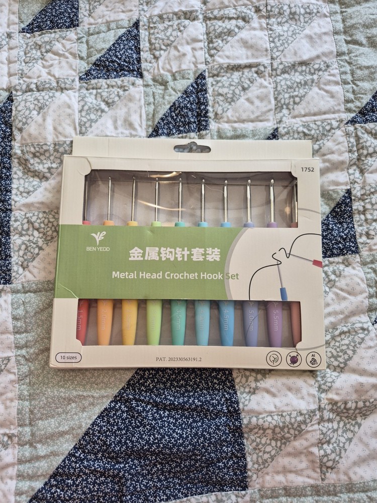 Crochet Hooks Set