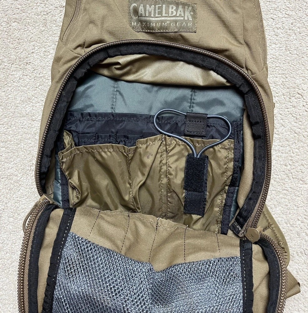 USMC Camelbak MULE Maximum Gear Day Assault Hydration Pack Backpack Coyote Brown