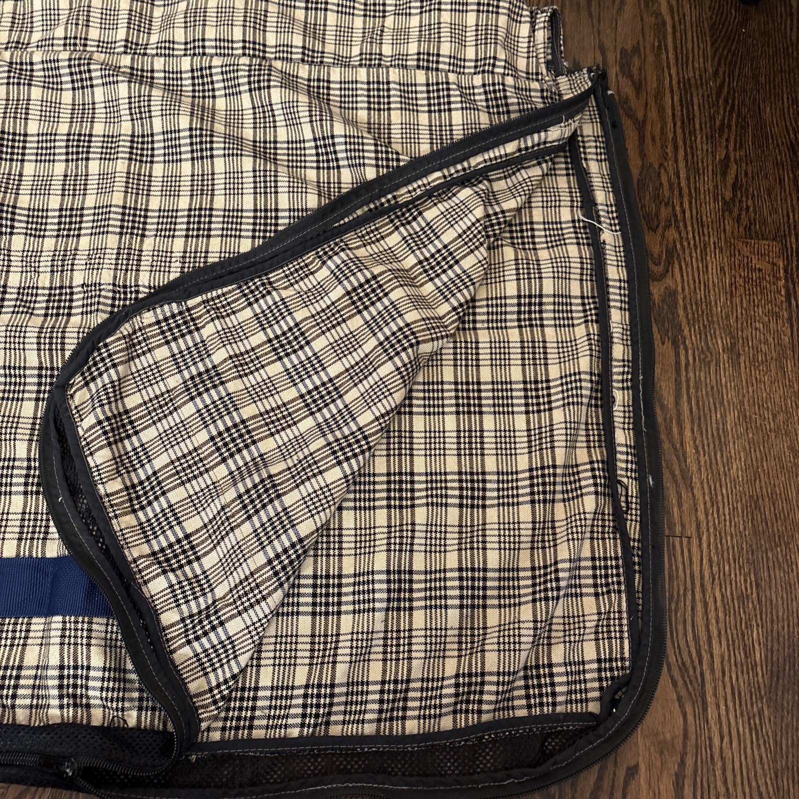 Baker Stall Front Blanket Bag