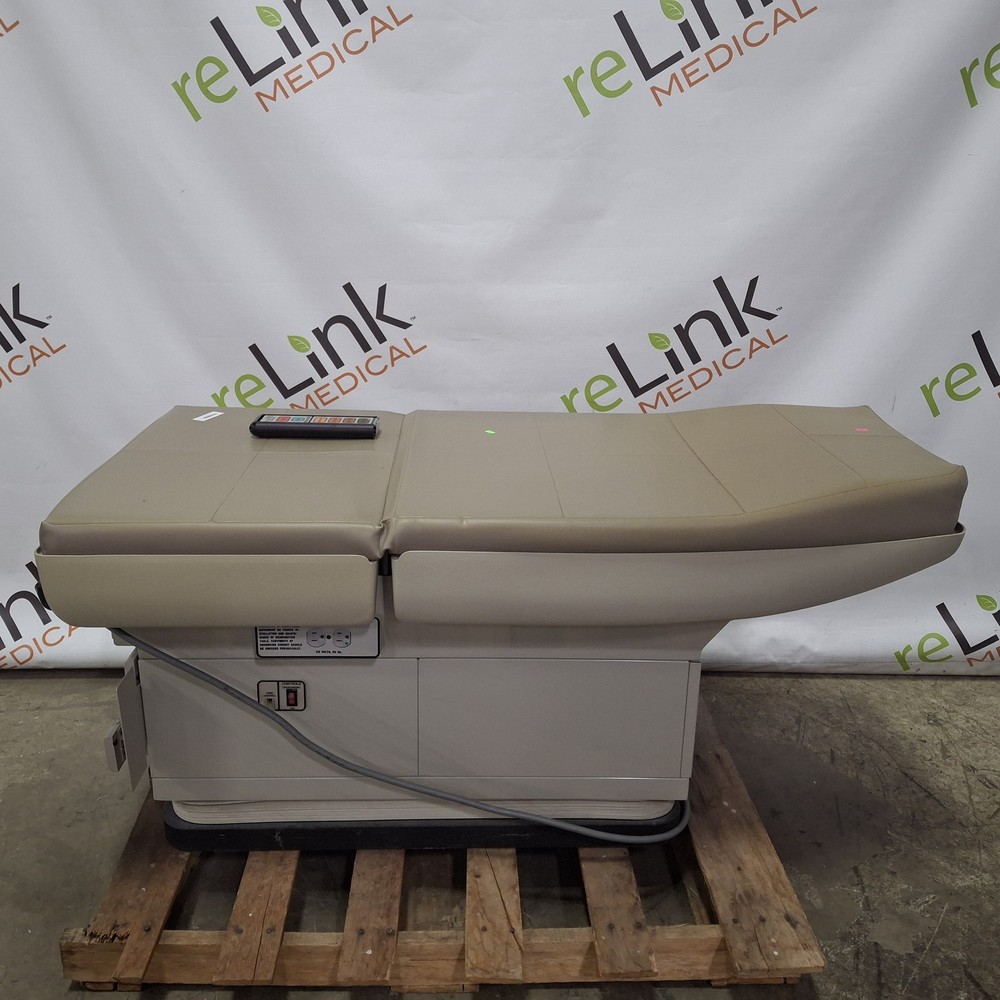 Midmark 405 Hi-Low Power Exam Table