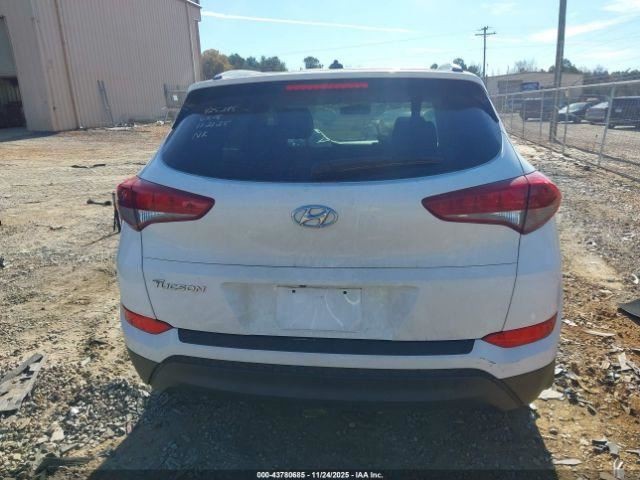 TUCSON 2017 Glove Box 4965513