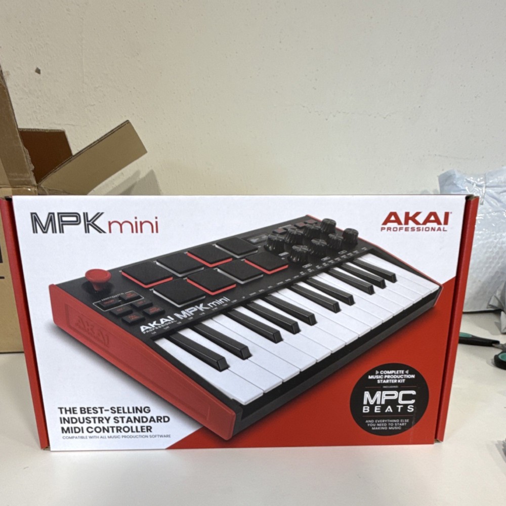 Akai MPK mini Keyboard Controller 25 Synth Keys USB 8 Performance Pads