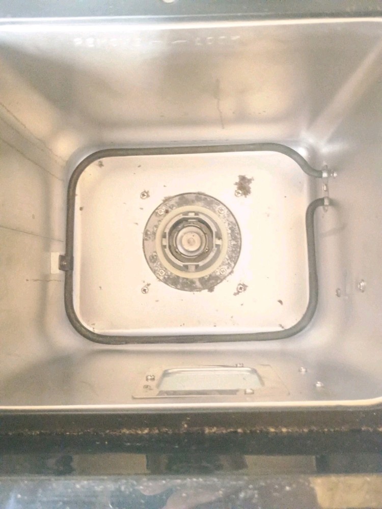 Wolfgang Puck Bread Maker BBME0060 Automatic