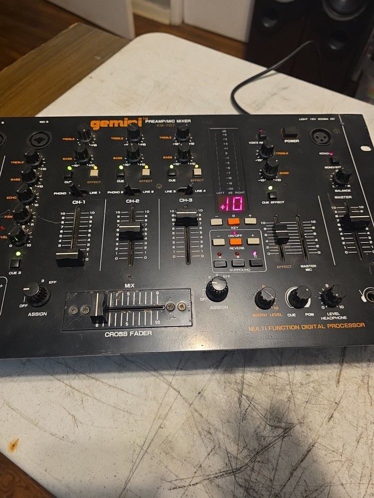Gemini Preamp/ Mic Mixer Model KM -707