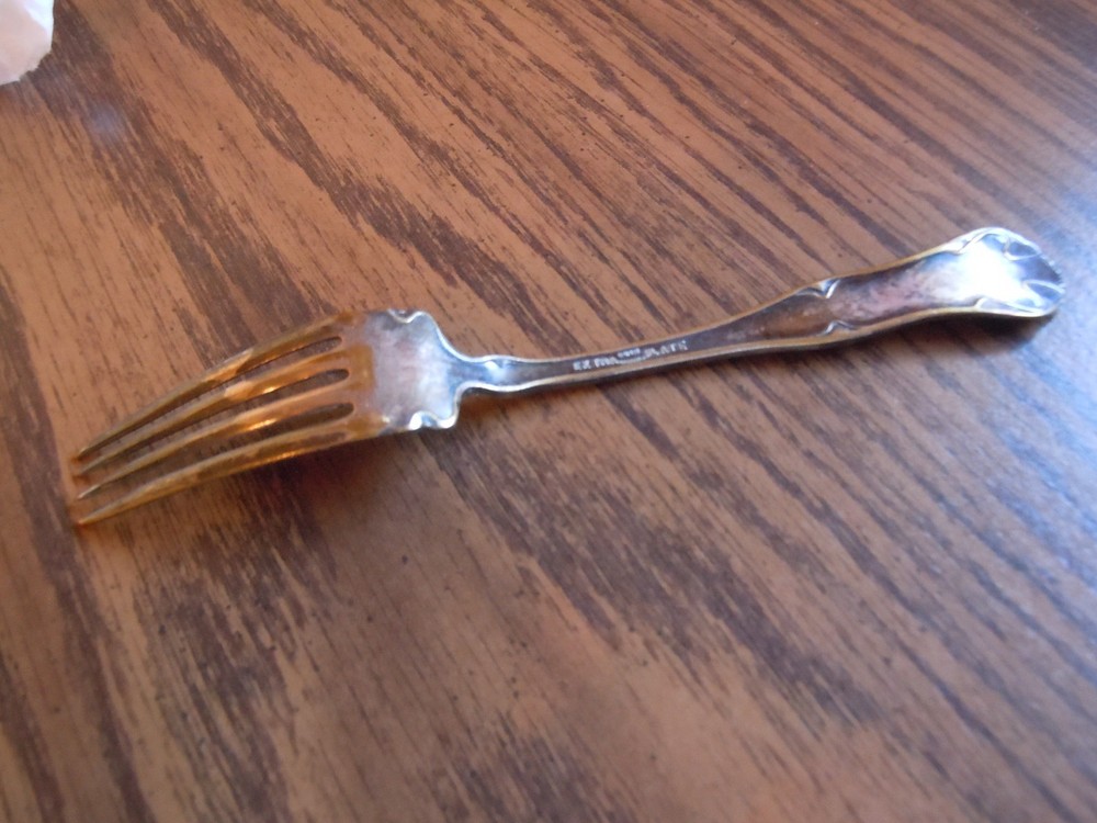 Vintage Antique 6" Buster Brown & Dog(Tige) Silverplate Fork excellent condition