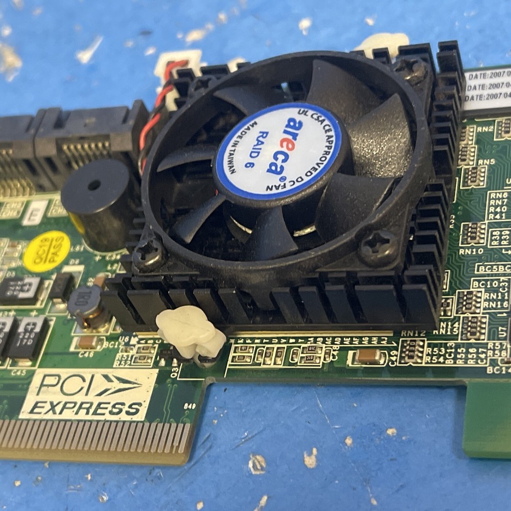 Areca ARC-1220 PCI-E Storage Controller RAID SAS/SATA 300 Mbps
