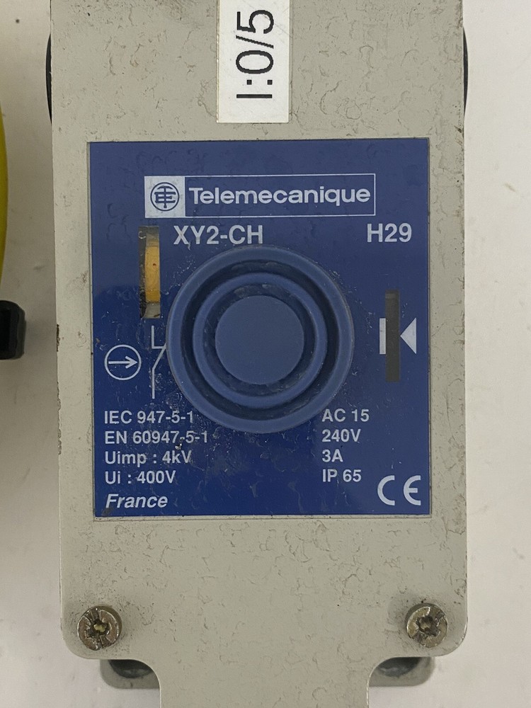 TELEMECANIQUE SENSORS XY2CH13250H29 Emergency Cable Pull Switch With Cable
