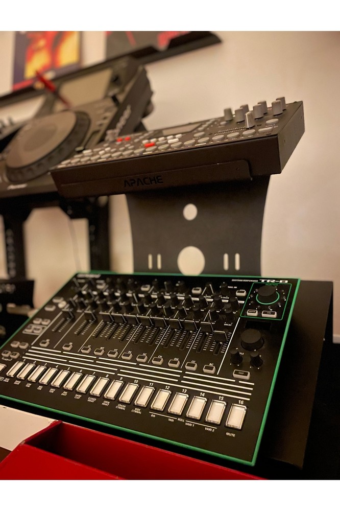 18” Stand for DJ controller, Synthesizer, drum machine, sampler, Moog, roland