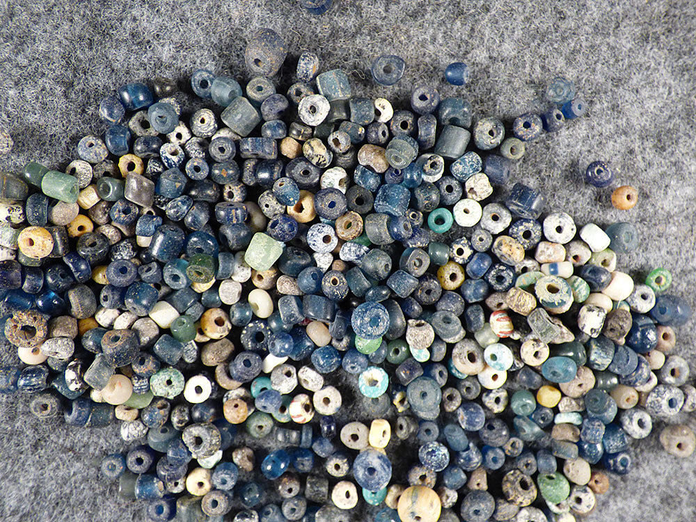 10 Original Tellico Plains Grade A Trade Beads Cherokee Blue Venetian Glass 1700