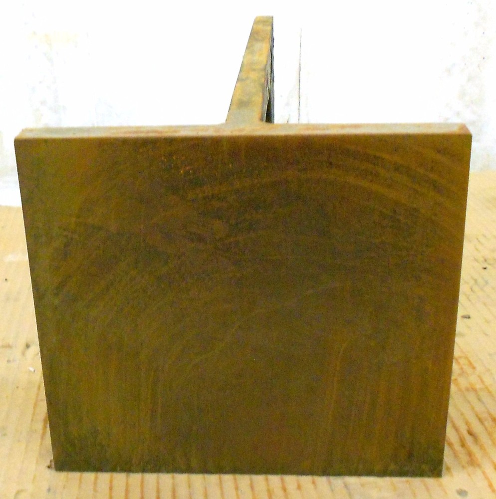 UNKNOWN BRAND GROUND UNIVERSAL RIGHT ANGLE IRON, 9" X 20" X 10"