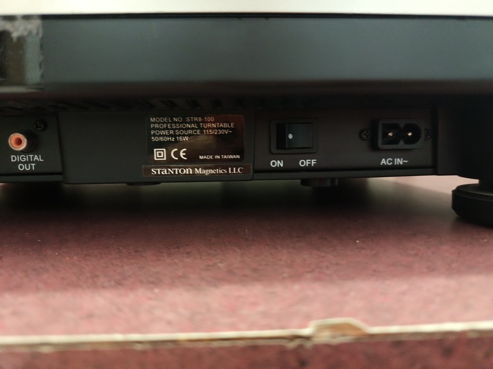 Stanton STR8-100 Digital Turntable, Power Tested, Needs Needle