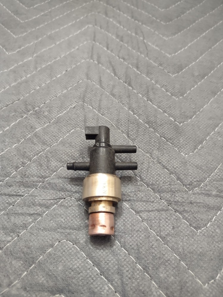 Ported Vacuum Switch Standard PVS46 FE445