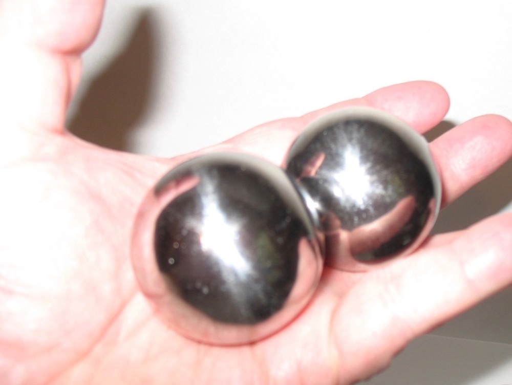 Baoding Balls 42MM Solid Chrome Hand Exercise Therapy De-Stressor SET OF 2