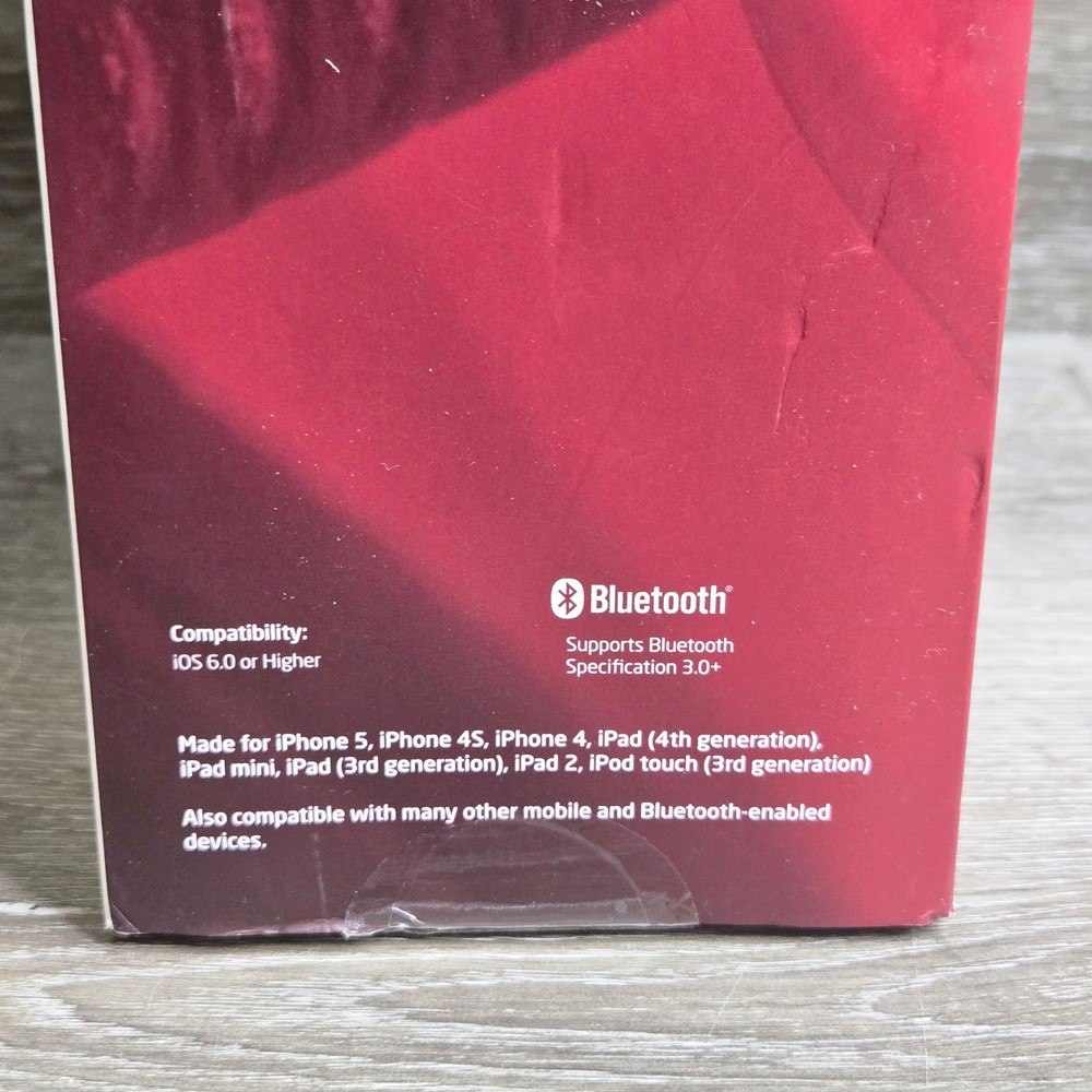 Turtle Beach Ear Force i30 Wireless Bluetooth Mobile Media Headset w/ Box & Acce