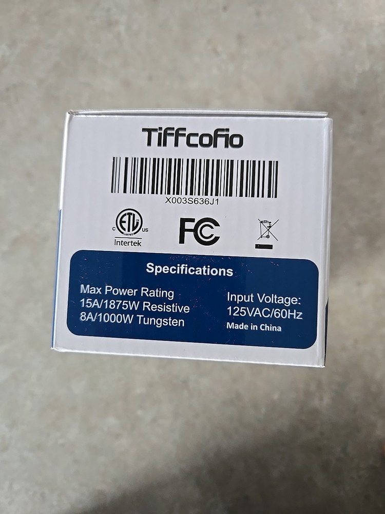TIFFCOFIO INDOOR REMOTE CONTROL SOCKET w/ Remote 51191 White New