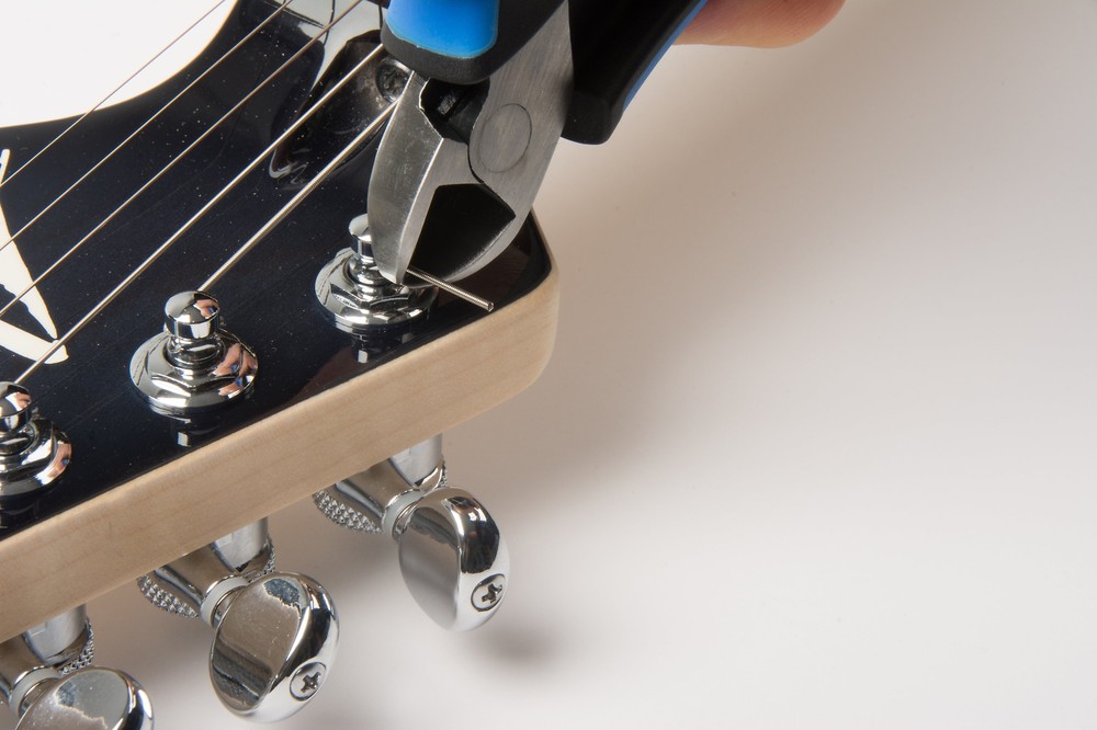 MusicNomad GRIP Cutter Premium String Cutter for All String Instruments (MN226)
