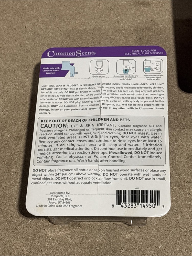 Common Scents Plug-In Essential Oils Diffuser Set + 3 Refills Lavender Blossom