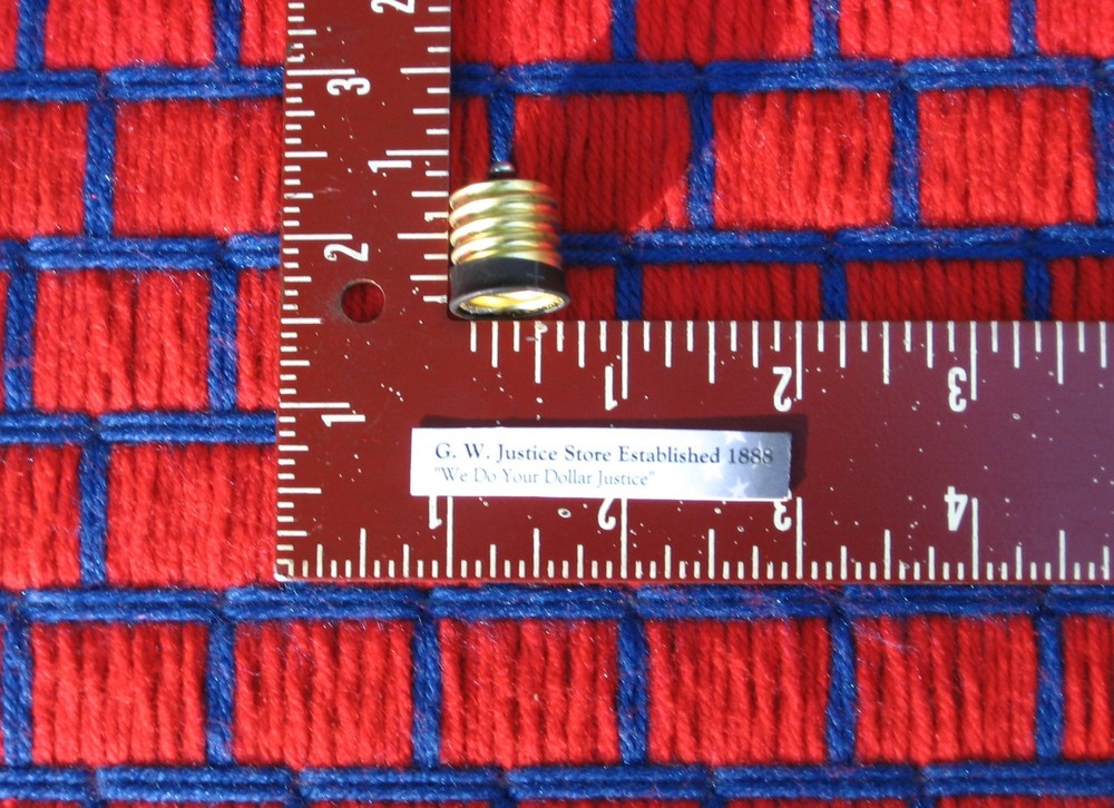 ADAPTER C9 socket reducer use C7 LIGHT BULB E17 intermediate to E12 candelabra