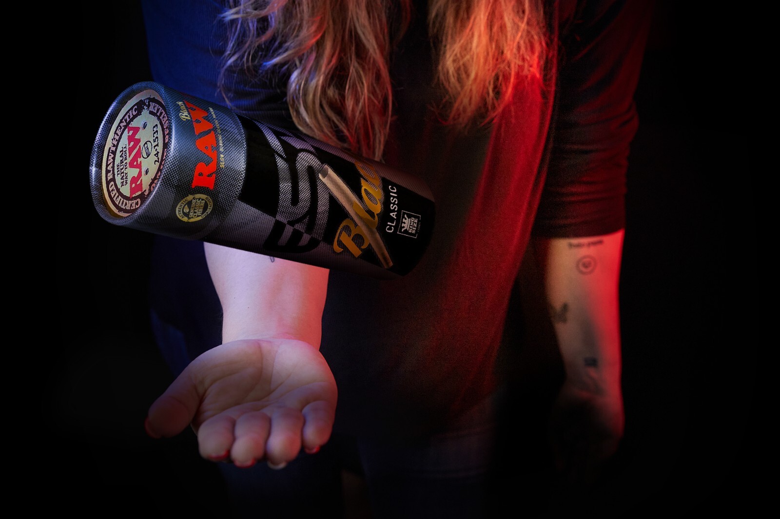 RAW Black 1-1/4 Size Cones | 100 Pack | Ultra-Thin Rolling Paper with Tips