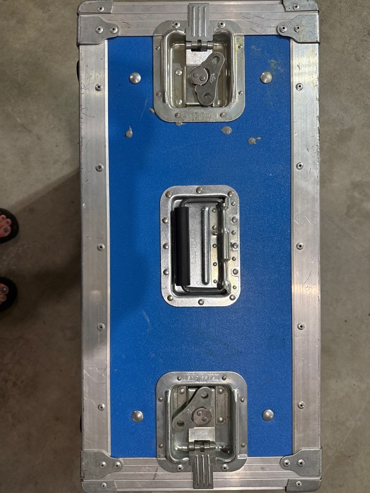 ATA flight case w/wheels