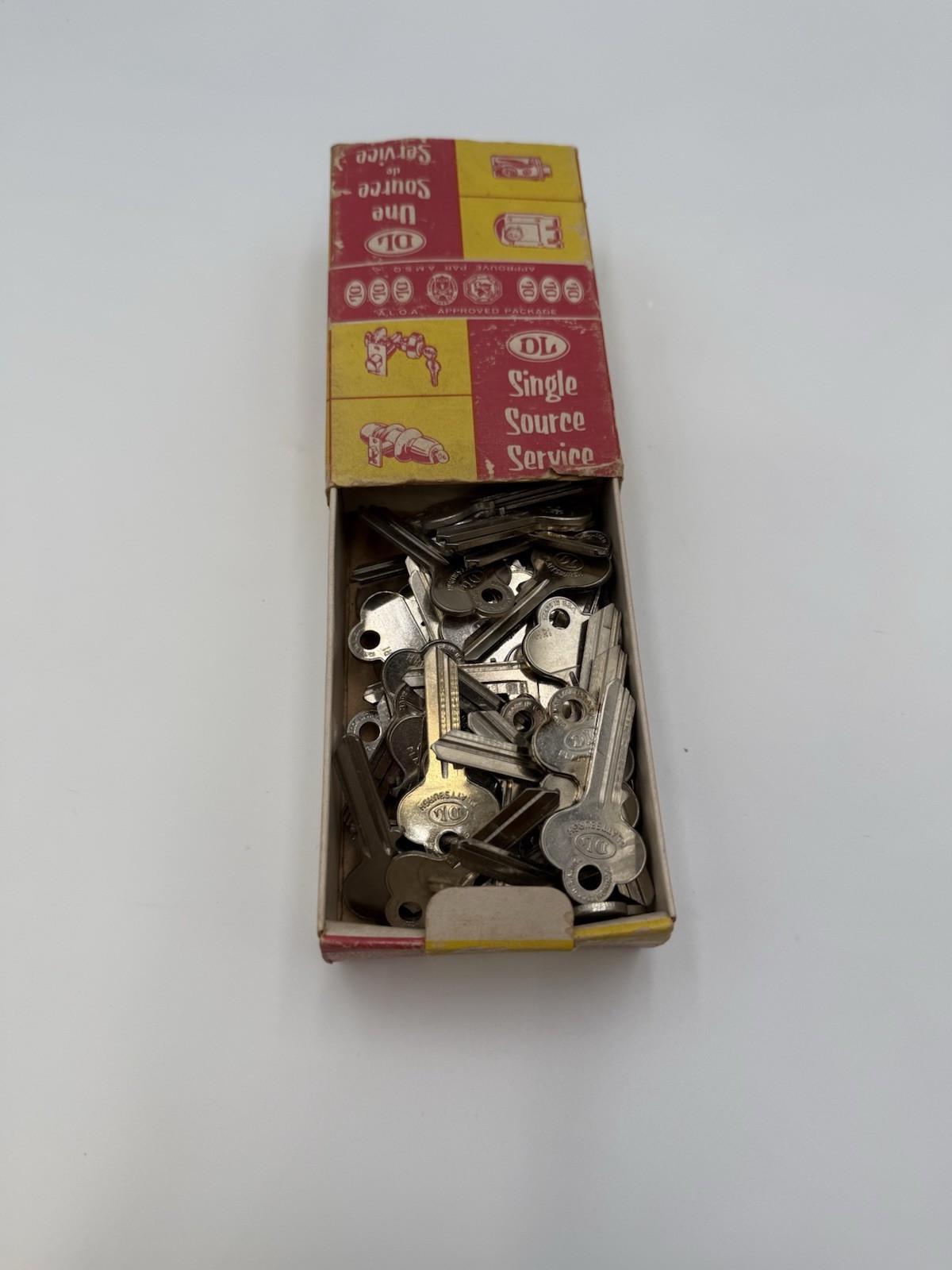 Vintage Lot of 62 ILCO And DL Uncut Key Blanks HR1 Made In Usa