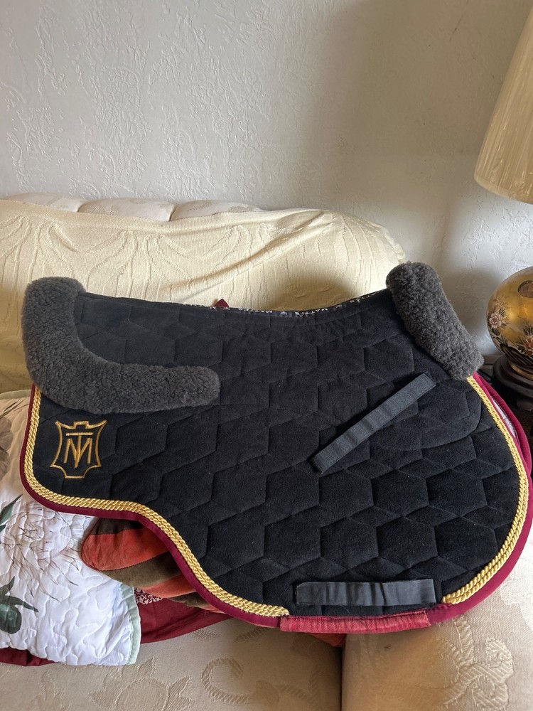 mattes platinum jumping saddle pad