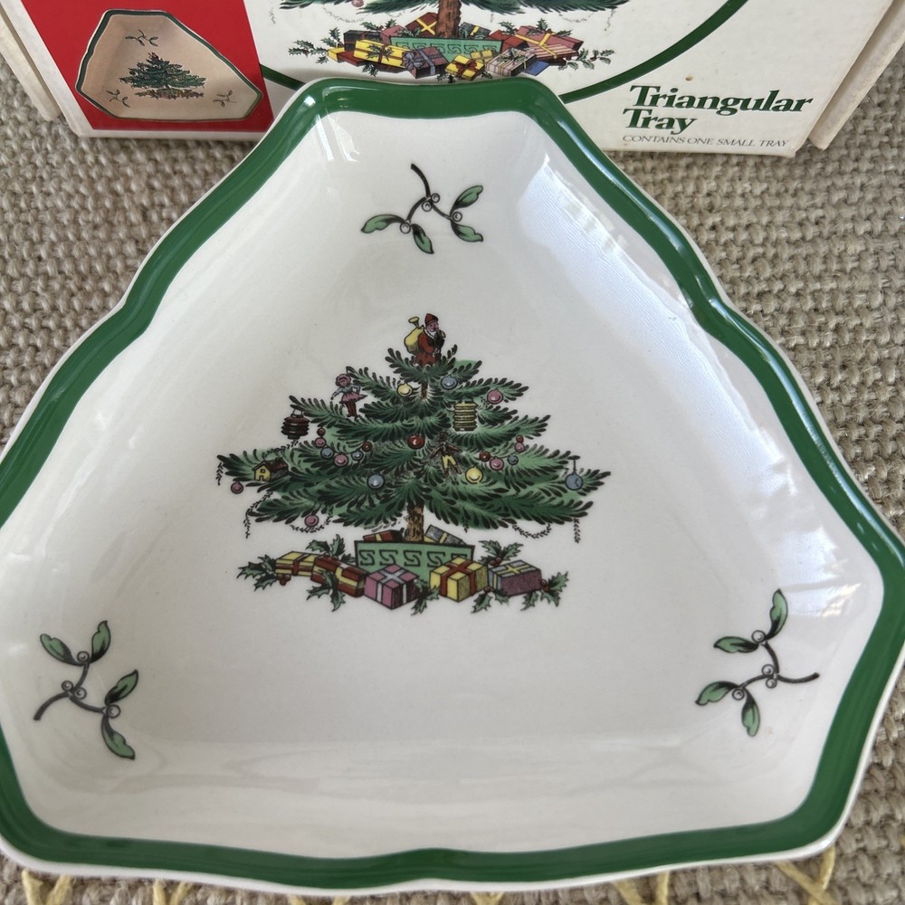 Spode Christmas Tree Triangular 5.5" x 5" Dish Made in England with Original Box