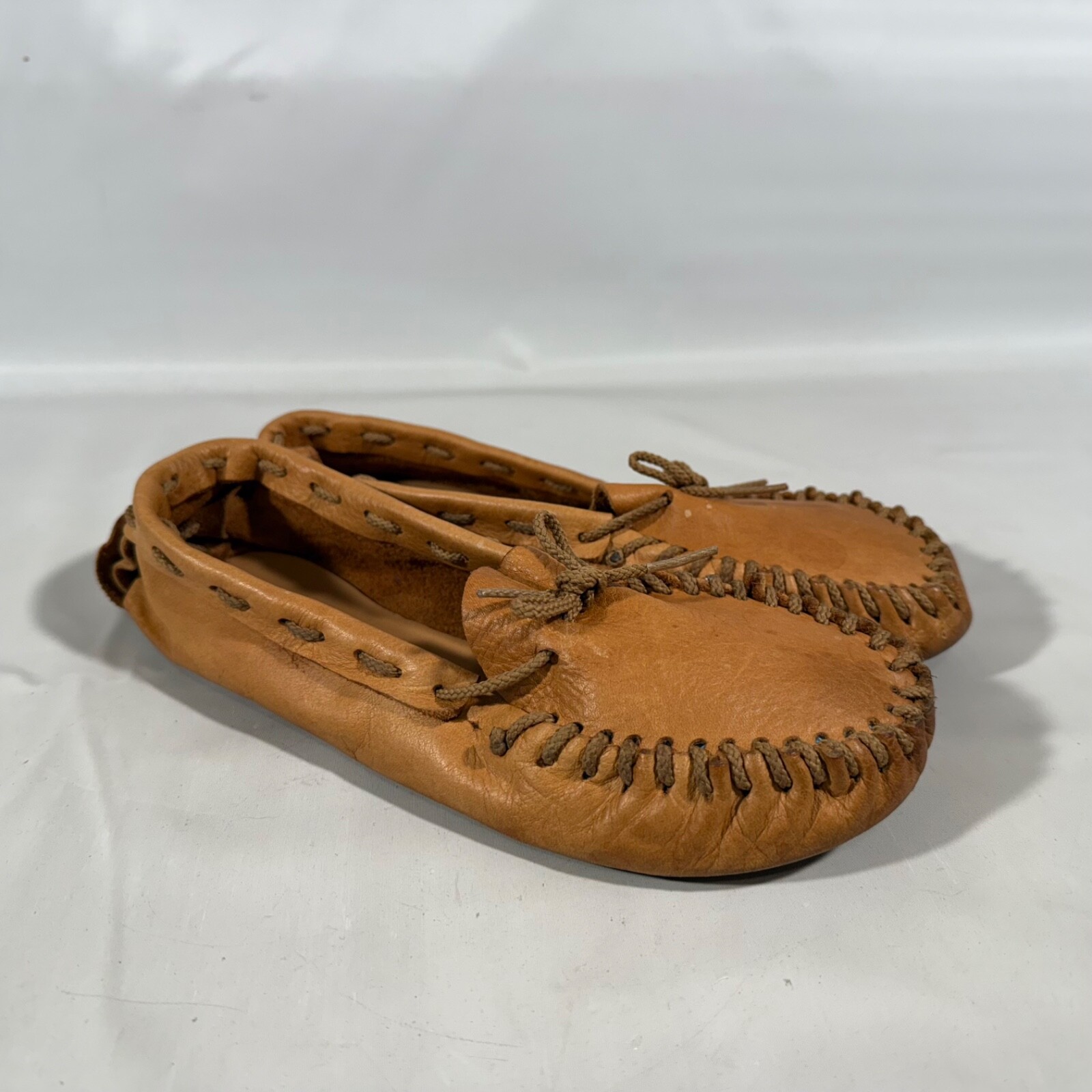 Vtg Moccasins Shoes Unisex All Leather Soft Lightweight Handmade Minimal W8 M6