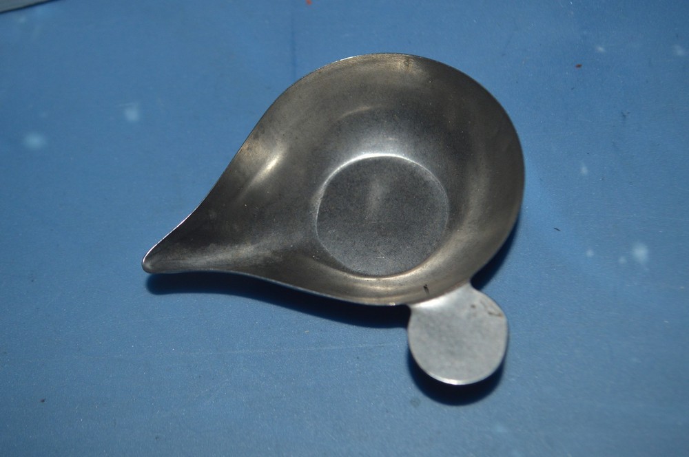 LOT #93 LYMAN, HERTER'S SCALE POWDER TRAY