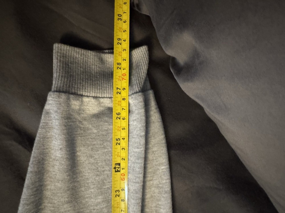 Travis Matthew’s Men’s XXL Grey Sweater Golf Pullover Used
