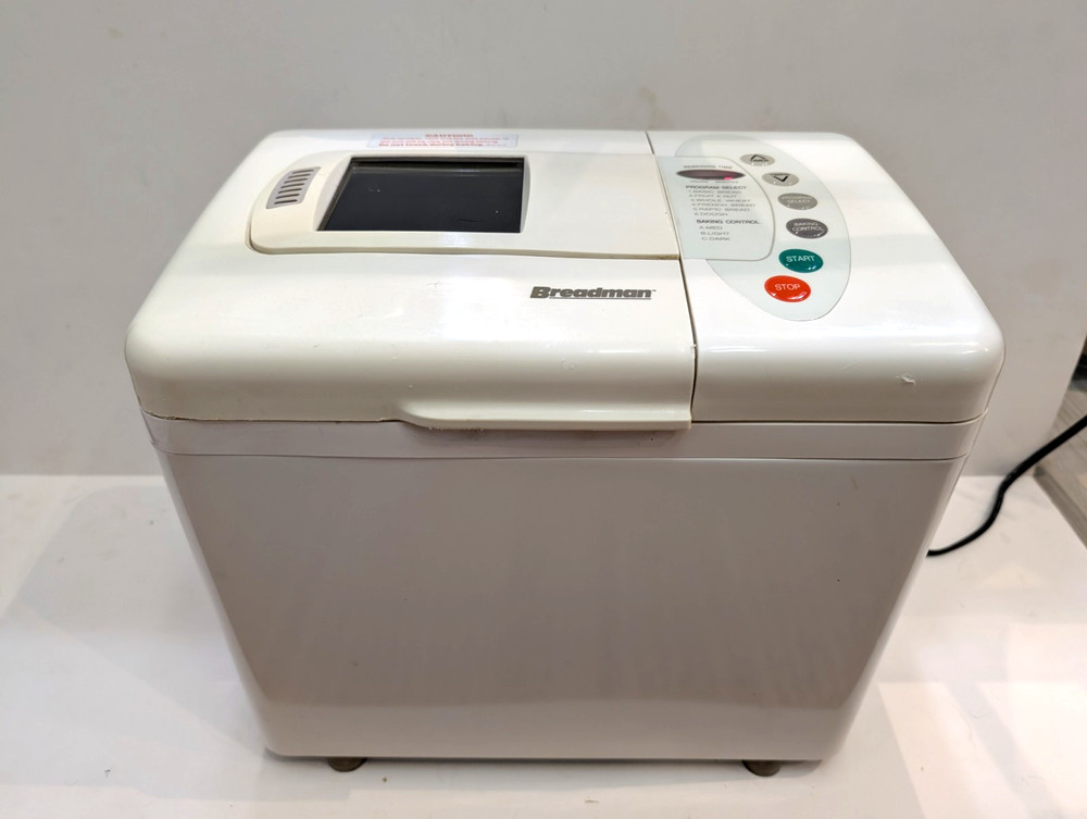 Breadman Automatic Bread Maker TR-400
