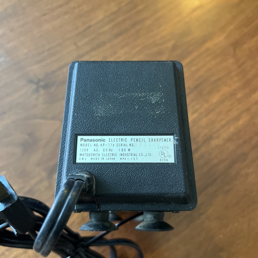 VINTAGE PANASONIC KP-77 AUTO STOP WOODGRAIN ELECTRIC PENCIL SHARPENER