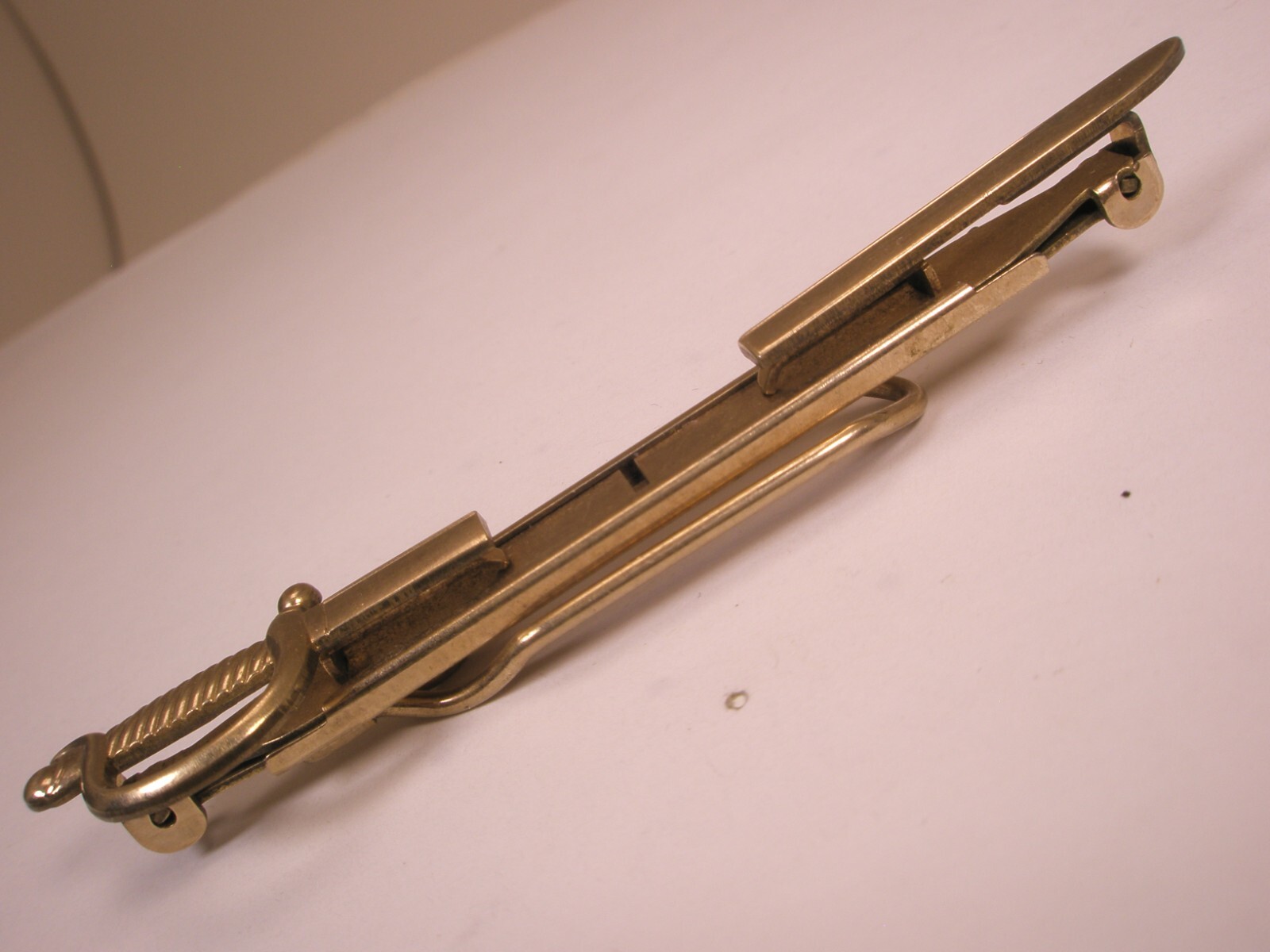 Officer Sabre Cutlass Sword Vintage HADLEY EXPANDING FOLDING Tie Bar Clip