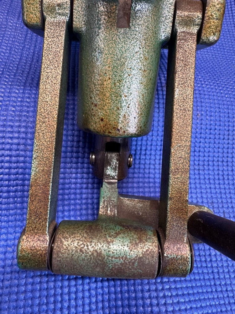 RCBS RC ll Rock Chucker Reloading Press