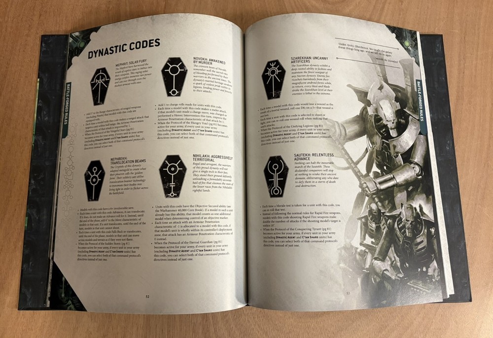 Games Workshop: Warhammer 40k Codex: Necrons (2020); Excellent Condition