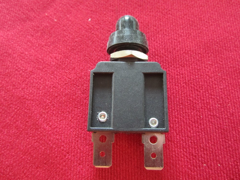 MECHANICAL MARINE 15 AMP CIRCUIT BREAKERS P# 3313 S