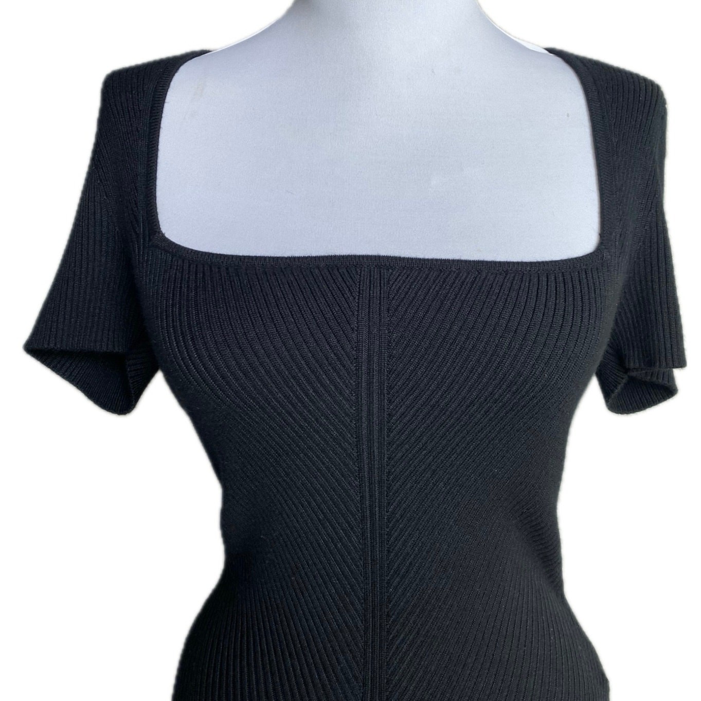 ABERCROMBIE Ribbed Knit Short Sleeve Bodysuit Size M Black Portrait Square Neck