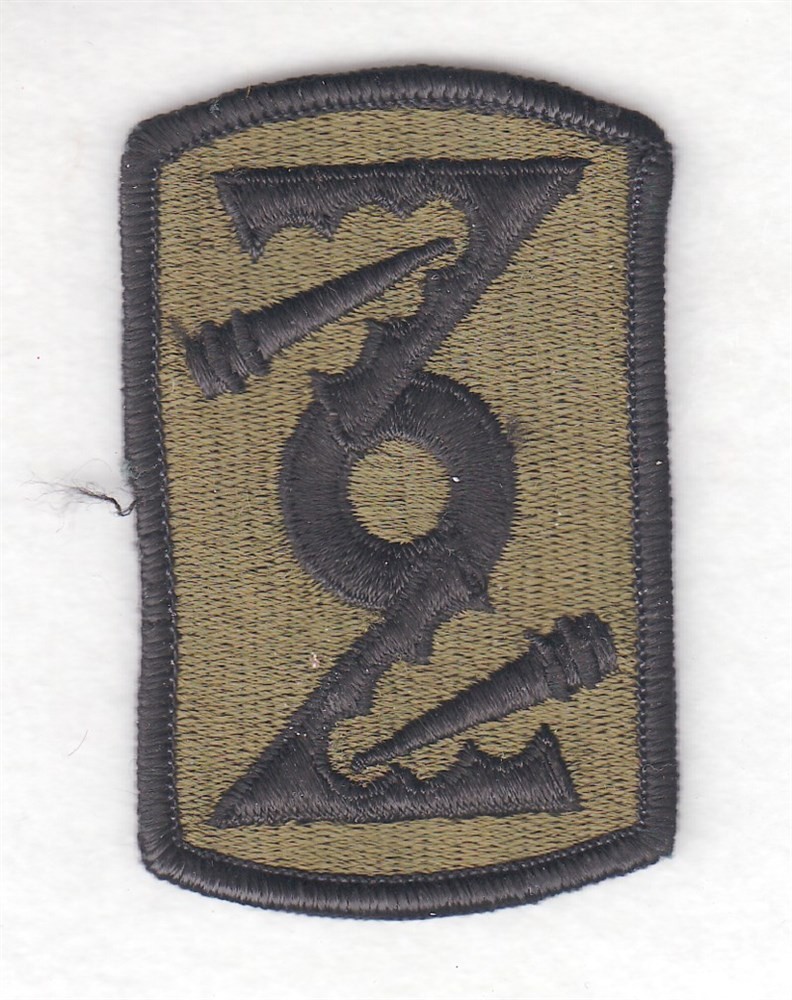 Army Patch:  72nd Field Artillery Brigade - merrowed edge, subdued