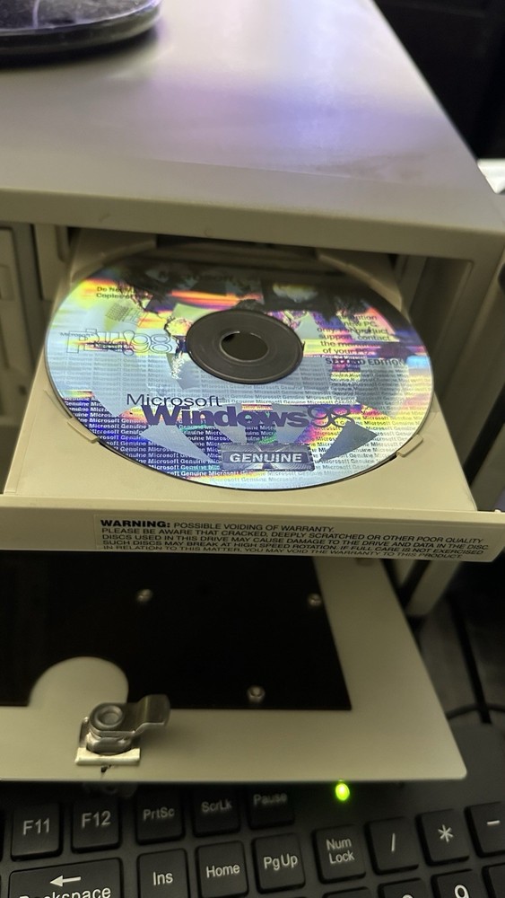 Vintage Windows 98 Studio Computer Custom Built Fully Functional With OEM Win98