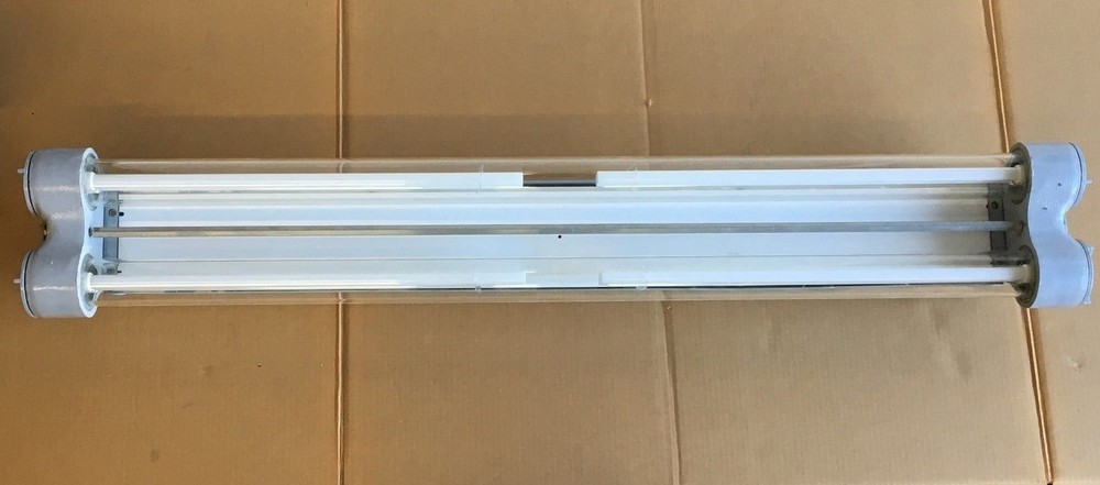 Appleton APL440BU Hazardous Location Light Fixture Explosion Proof Spray Booth