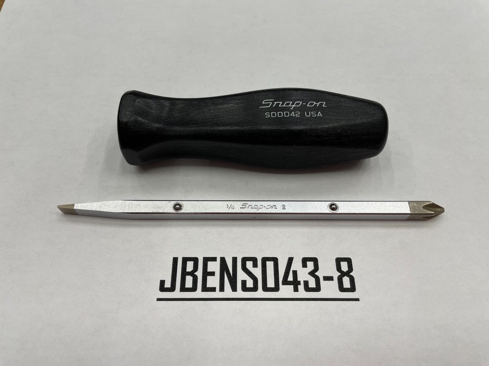 Snap-on Tools MINT RARE BLACK Hard Grip Interchangeable Blade Screwdriver SDDD42