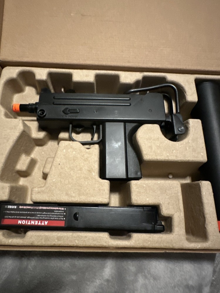 airsoft gun Mac 11